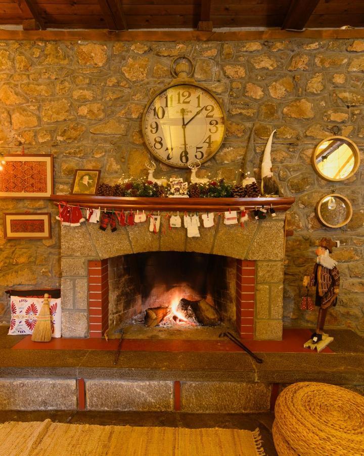Guesthouse Karahalios Polydrossos Eksteriør bilde